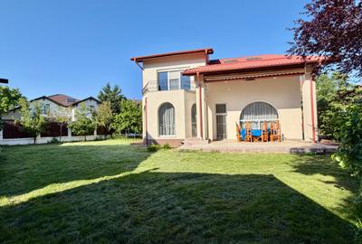 Casă individuală cu 5 camere în Pipera