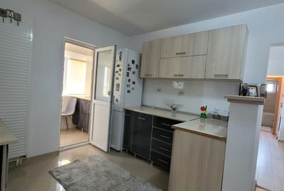 2 camere | Loc de parcare  | Centrală pe gaze  | Năvodari – Str.Albinelor -400 E - 25