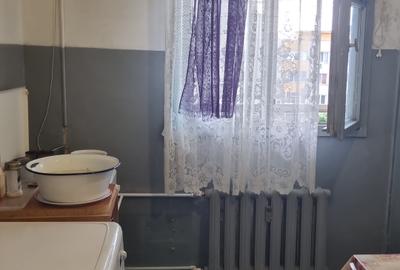 Berceni , 5 minute metrou Aparatorii Patriei - 6