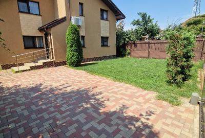 Casă individuală cu 5 camere în Roșu