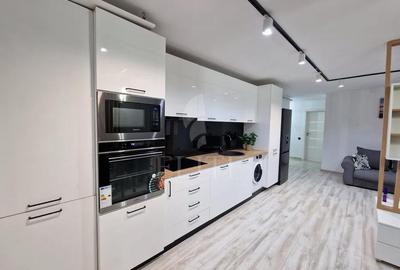 Apartament cu 2 camere semidecomandat, mobilat în Dâmbul Rotund