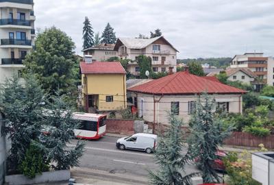 De inchiriat apartament 3 camere, cu 2 garaje,ultracentral, in Pitesti,moderm - 15