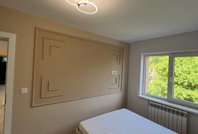Se inchiriaza Apartament 3 camere zona ultracentralã etaj intermediar - 12
