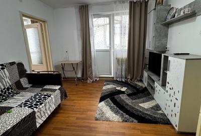 Apartament cu 2 camere semidecomandat în Tătărași