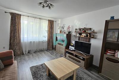 Apartament cu 2 camere decomandat, mobilat în Tractorul
