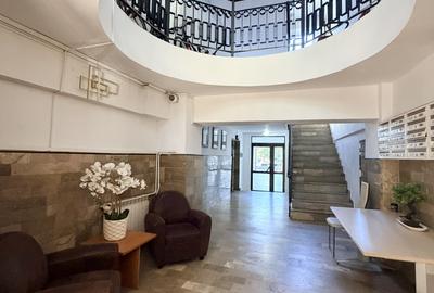 Spatiu Bulevardul Unirii/ Birouri/ 4 camere - 1