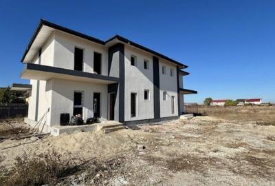 Duplex cu 4 camere în Domnești