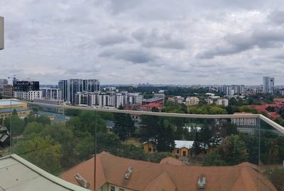 Apartament cu 3 camere semidecomandat în Aviației