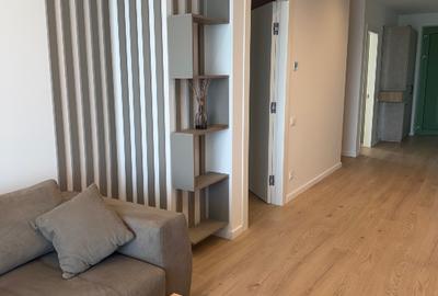 Apartament cu 3 camere decomandat în Sisești