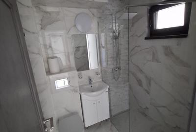 Tomis Nord (Ciresica)- 2 camere decomandate,  totul nou - 115.000euro - 10