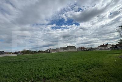 Teren Construcții intravilan de 2199 mp, în Periferie