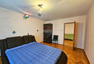 Vila tip duplex Banesti, 341 mp utili, garaj, vedere Caraiman - 14