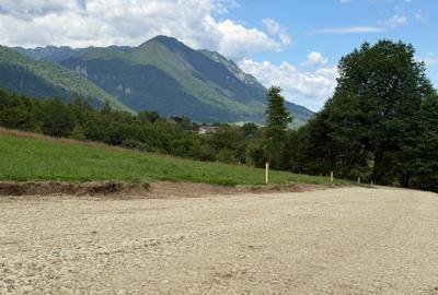 Teren Construcții intravilan de 500 mp, în Bran