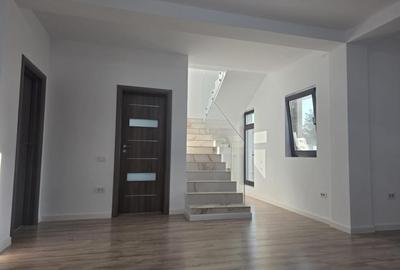 Vila 5 camere 160 MP 2025 LUX TUNARI - 3