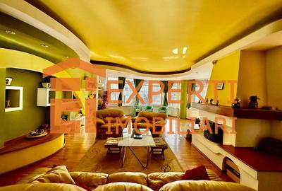 Casă individuală cu 9 camere în Faleza Nord