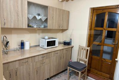 Apartament cu 3 camere decomandat, mobilat în Exterior Nord
