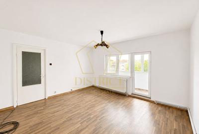 Apartament cu 3 camere decomandat în Bucovina