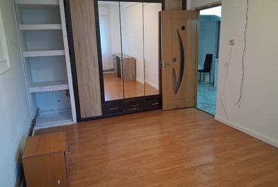 Vand apartament cu 3 camere la parter inalt zona Lipovei - 6