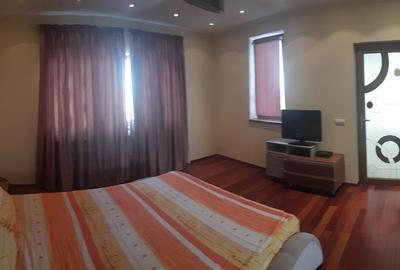 Vila 7 camere zona Capitol. Ideal locuit/Birouri - 11