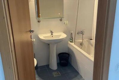 Apartament cu 2 camere semidecomandat, mobilat în Titan