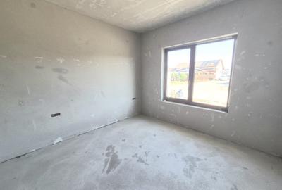Vilă la sol, 131 mp utili, teren 500 mp, Via Carmina Arad, comision 0% - 6