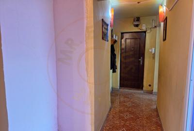 Apartament 3 camere, etaj 1, Costesti, Arges. 0% Comision - 12