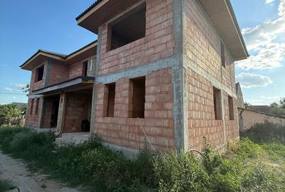 Duplex cu 4 camere în Sânandrei