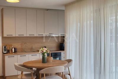 Apartament cu 3 camere semidecomandat, mobilat în Borhanci