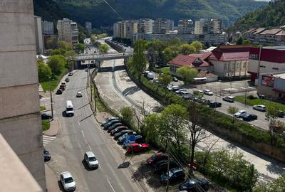 Apartament renovat complet, 69 mp, etaj 8 – Zona Semiluna, Dărmănești - 7
