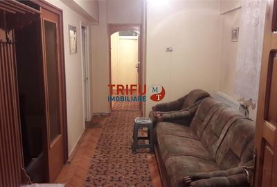 Apartament cu 3 camere decomandat, mobilat în Cetate