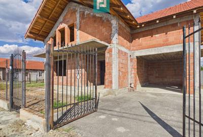Casă Individuală P+M, în Bacova - 1