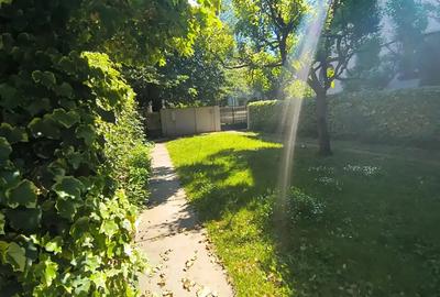 Apartament cu 6 camere decomandat în Domenii
