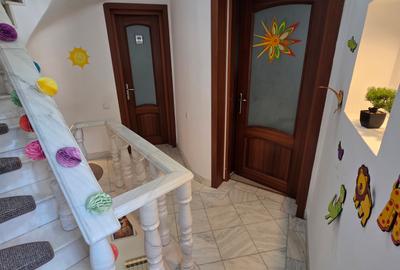 Piata Muncii/Vatra Luminoasa/Casa 6 Camere de Inchiriat/ - 15