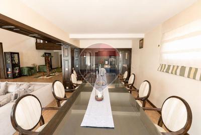 Vila cu piscina, 6 camere, 254mp utili, 815mp teren, com. Berceni - 12