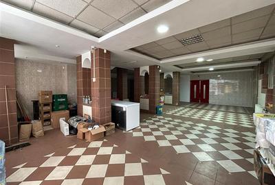 Spatiu comercial stradal - 230 mp - vanzare/inchiriere - 4