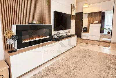 Apartament cu 3 camere semidecomandat, mobilat în Apărătorii Patriei