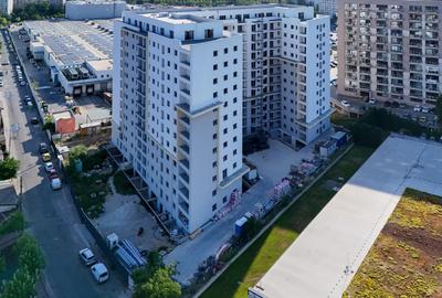 Apartament cu 3 camere decomandat în Titan