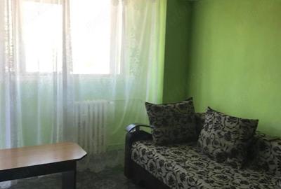 Apartament cu 2 camere semidecomandat în Rahova