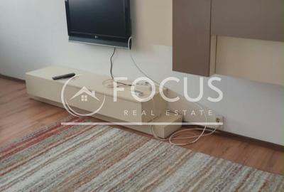 Apartament cu 3 camere decomandat în Tei