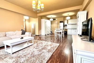 Apartament cu 2 camere semidecomandat, mobilat în Aradului