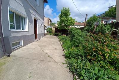 CENTRU SALA SPORTURILOR(COD03)- Casa interbelica si curte generoasa ! - 2