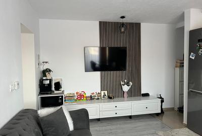 Apartament cu 2 camere decomandat, mobilat în Giroc