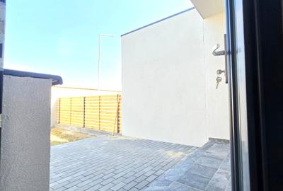2 dormitoare, living + bucatarie, hol, 2 bai si gradina PROPRIE - 9