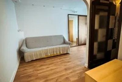 Apartament cu 2 camere semidecomandat în Tătărași
