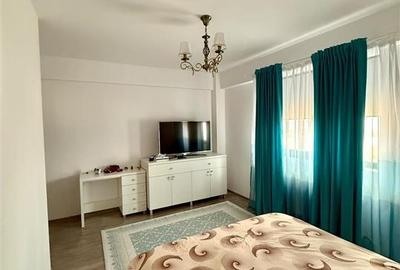 Etaj 2 - Galata Platoul Insorit, apartament cu 2 camere decomandat cu geam la ba - 3