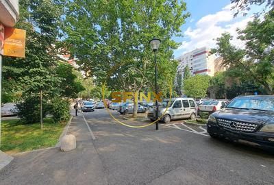 De inchiriat Spatiu Comercial stradal | 82 mp | 2 intrari - 5