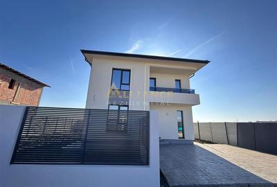 Casa Individuala de vanzare - Teren 350 mp | 4 camere - 3 bai - 2