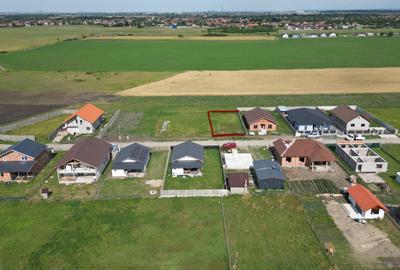 Teren Construcții intravilan de 603 mp, în Sânmihaiu Român