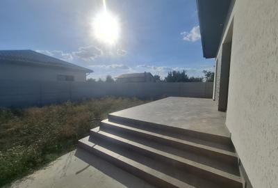 ​Casă individuală cu 4 camere de vânzare – Parter modern în zona Domnești - 3