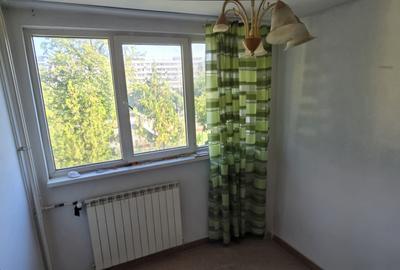 De vanzare - Apartament 4 camere Liceul Grigore Moisil - 2